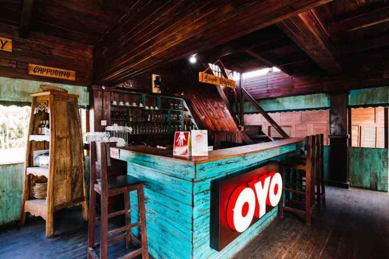 Oyo 986 Authentic Osing Homestay Banyuwangi  Dış mekan fotoğraf